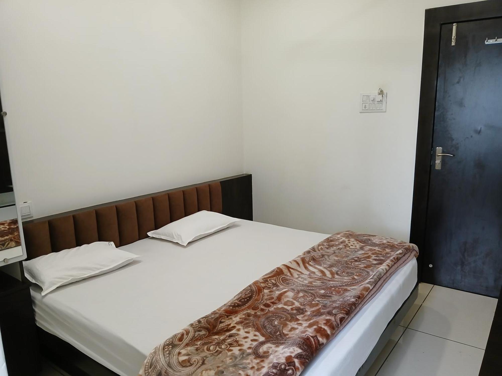 Hotel Jyoti Shree Ujjain Exterior photo